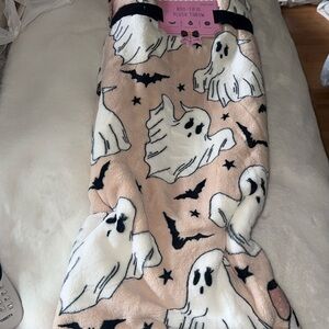 Ghoulie glam Halloween ghost blanket